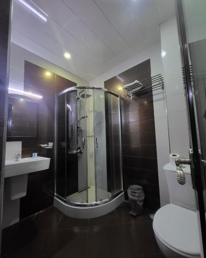 Hotel Elio Batumi Exterior photo