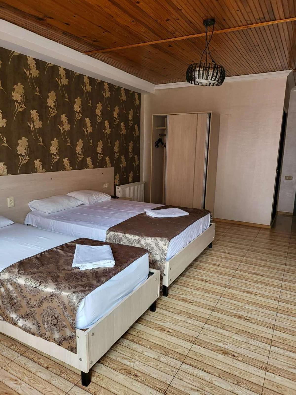 Hotel Elio Batumi Exterior photo