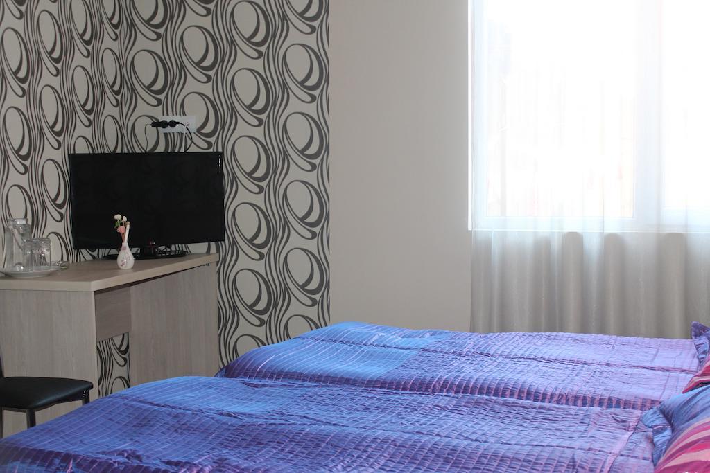 Hotel Elio Batumi Exterior photo